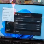 Giao diện Cài đặt trên Windows 11 bên cạnh Control Panel truyền thống khi Microsoft dịch chuyển các tính năng