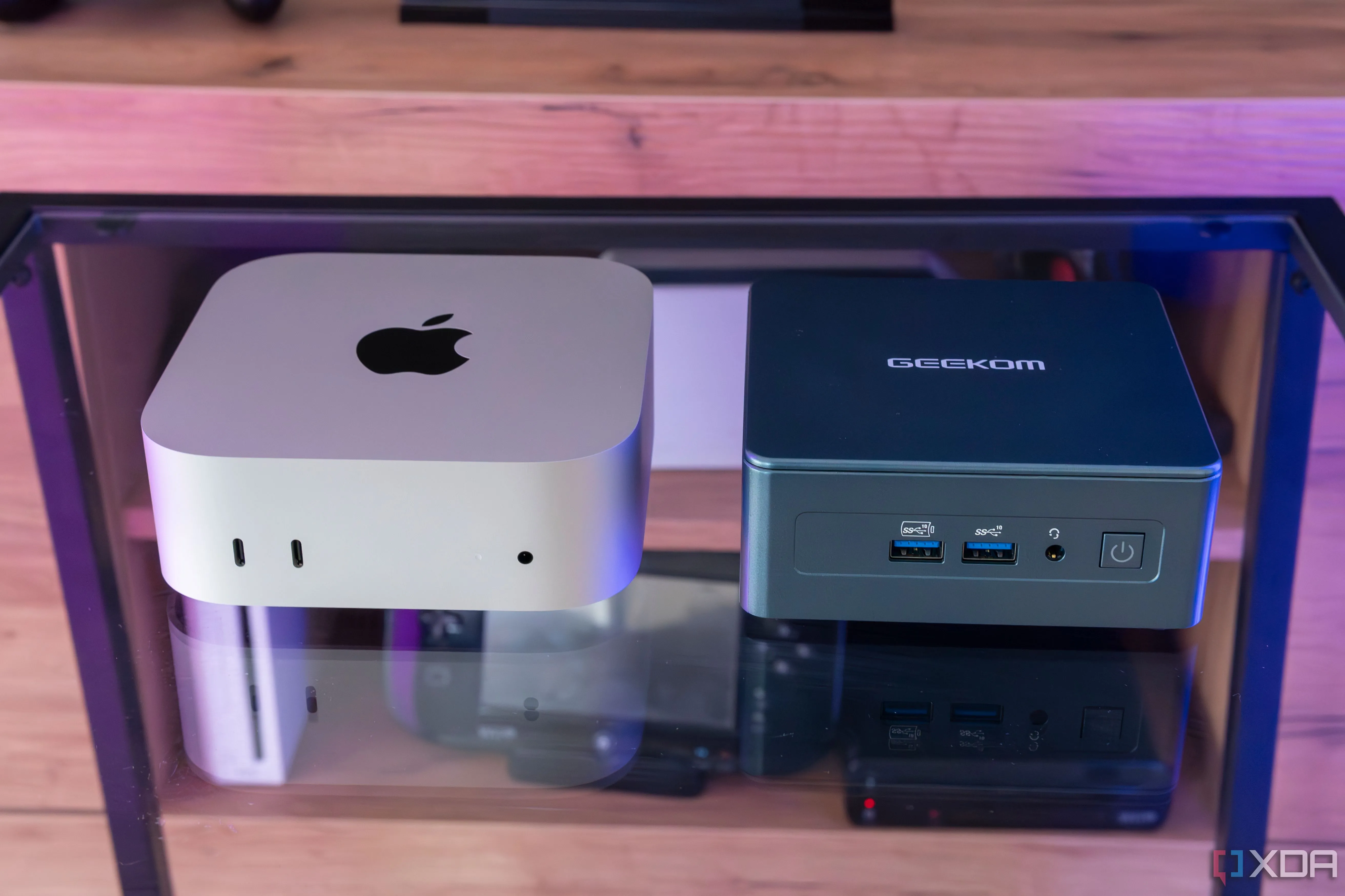 Độc đáo: Nhét cả PC Mini vào vỏ card đồ họa cũ?