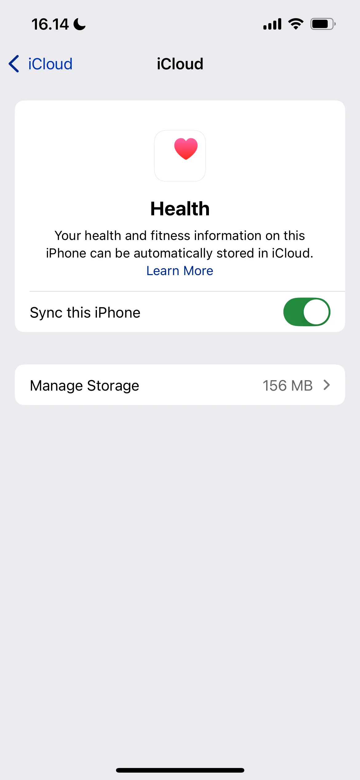 Cài đặt Sức khỏe trong ứng dụng Cài đặt iOS, cho phép người dùng kiểm soát đồng bộ dữ liệu sức khỏe với iCloud.