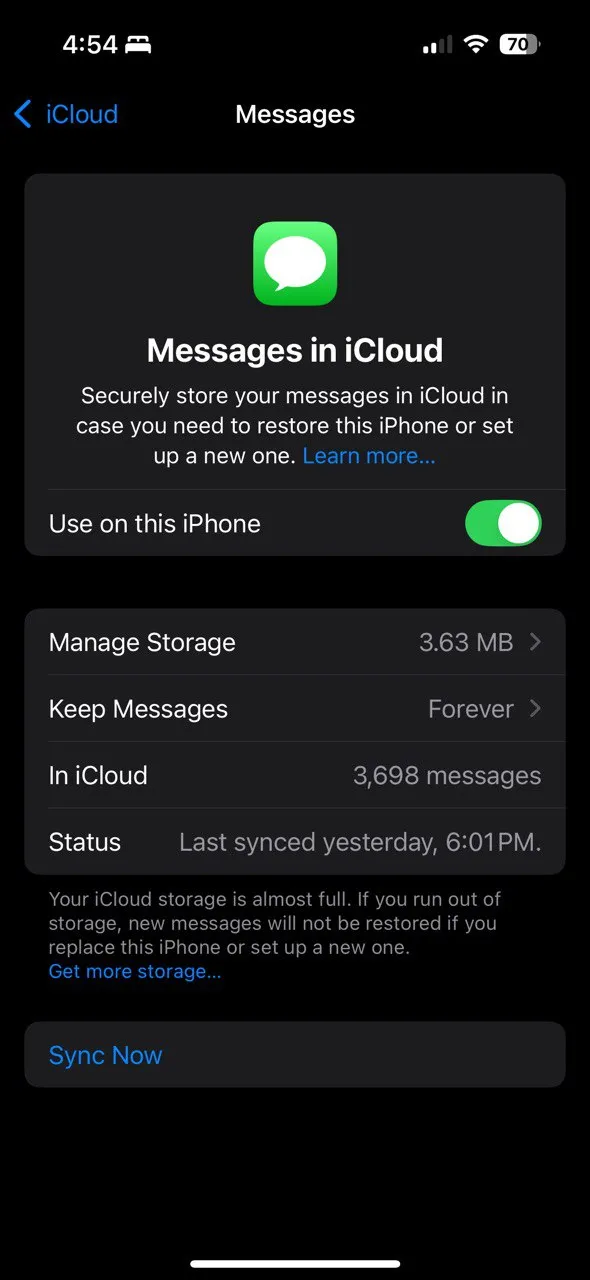 Chi tiết dung lượng của ứng dụng &quot;Tin nhắn&quot; trên iCloud, minh họa cách các cuộc trò chuyện và tệp đính kèm chiếm bộ nhớ.