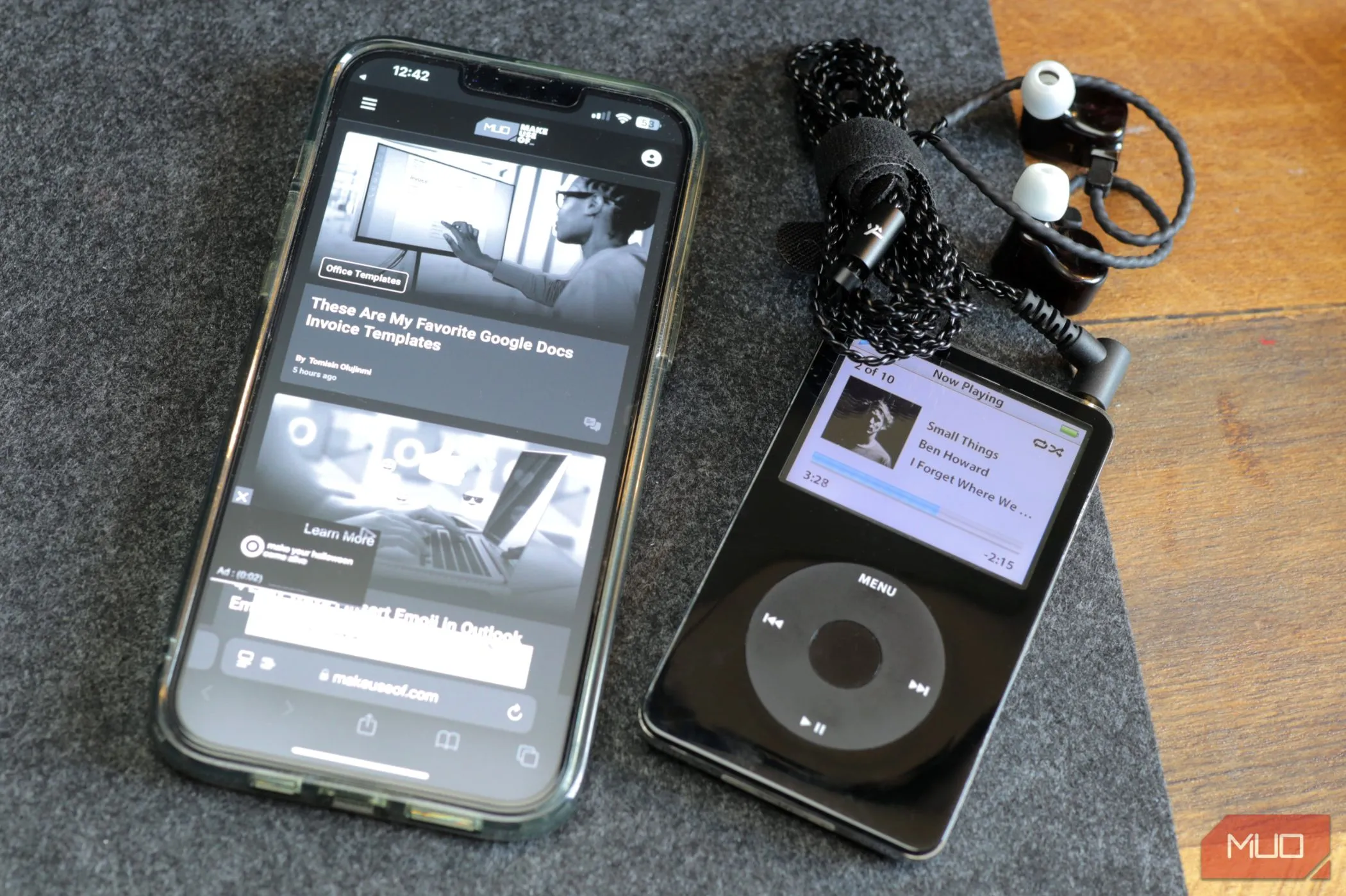 iPhone cũ được biến thành iPod với giao diện cổ điển