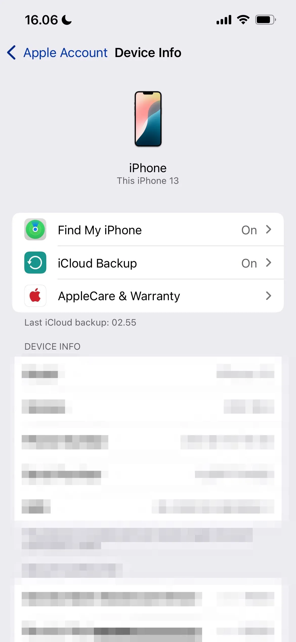 Màn hình cài đặt Apple ID trên iPhone, hiển thị các tùy chọn quản lý sao lưu iCloud cho thiết bị.