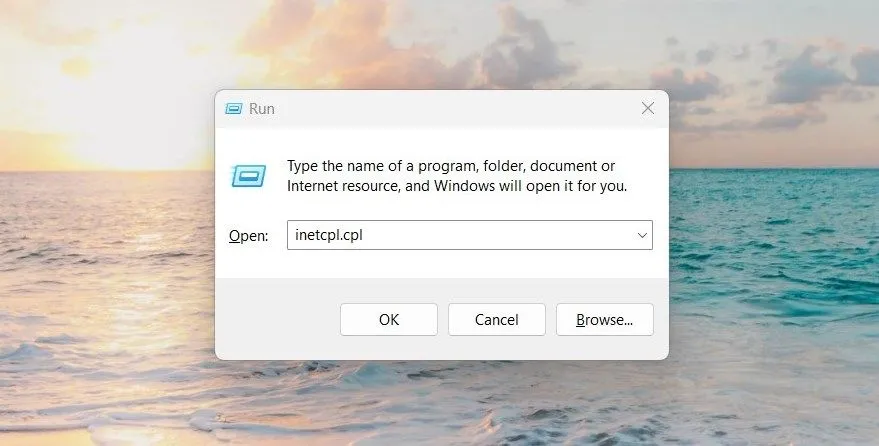 Mở Tùy chọn Internet bằng lệnh Run trên Windows 11