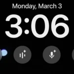 Widget Google Gemini trên màn hình khóa iPhone hiển thị các tùy chọn truy cập nhanh AI
