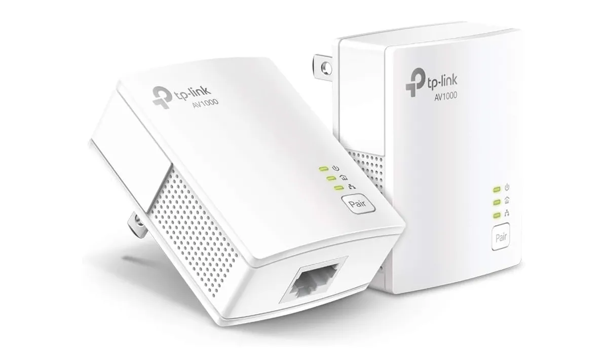 Bộ đôi Powerline Adapter TP-Link AV1000 minh họa giải pháp nâng cấp mạng với chi phí phải chăng