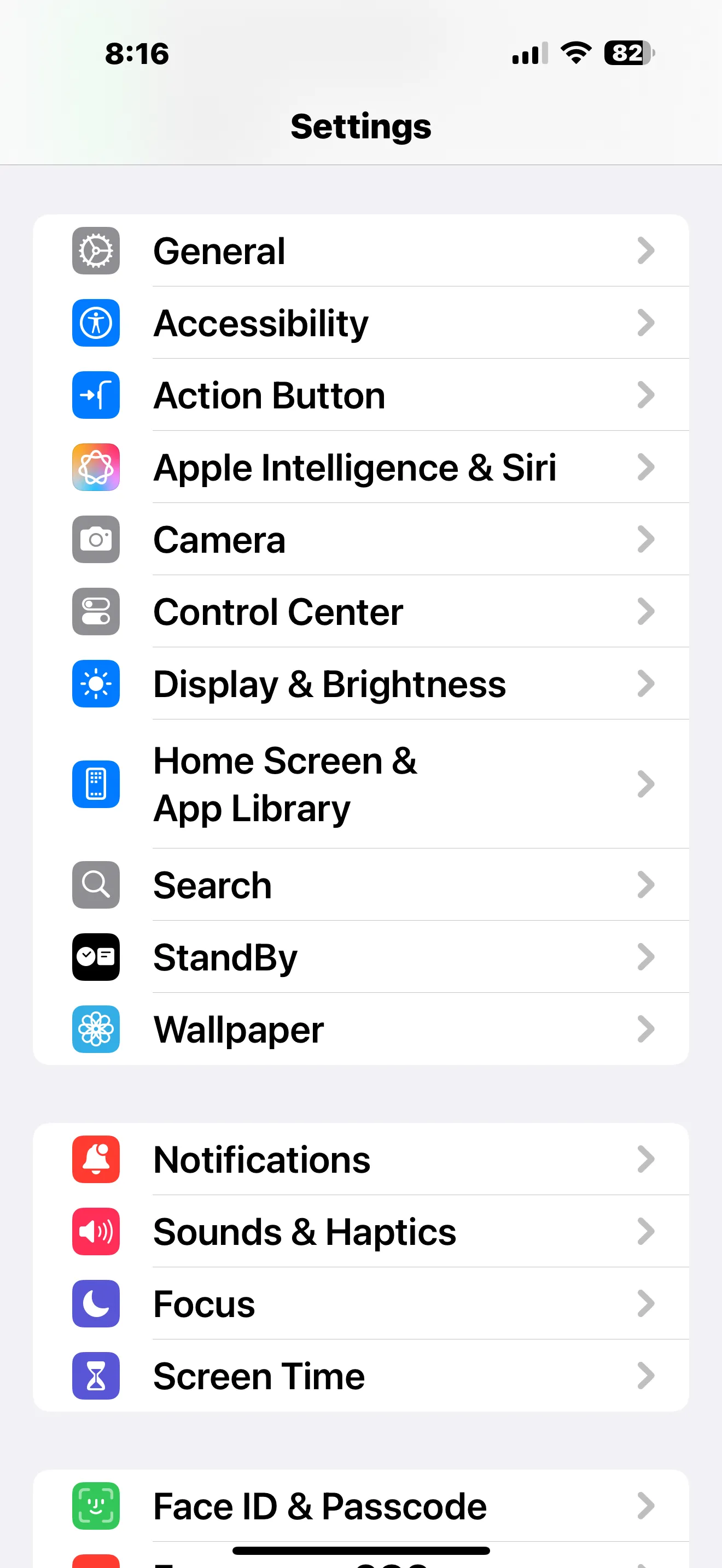Các bước vào Cài đặt và chọn Nút Tác vụ trên iPhone