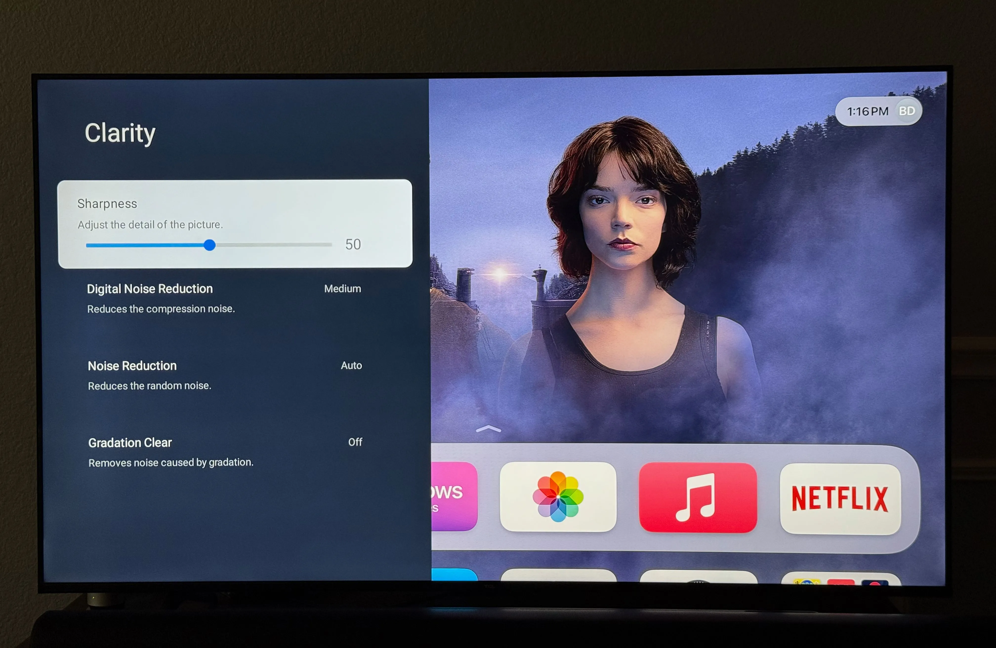 Cài đặt độ sắc nét (Sharpness) trên Smart TV TCL.