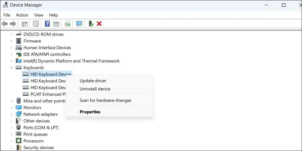 Cập nhật driver bàn phím trong Trình quản lý Thiết bị của Windows để khắc phục sự cố phần cứng.