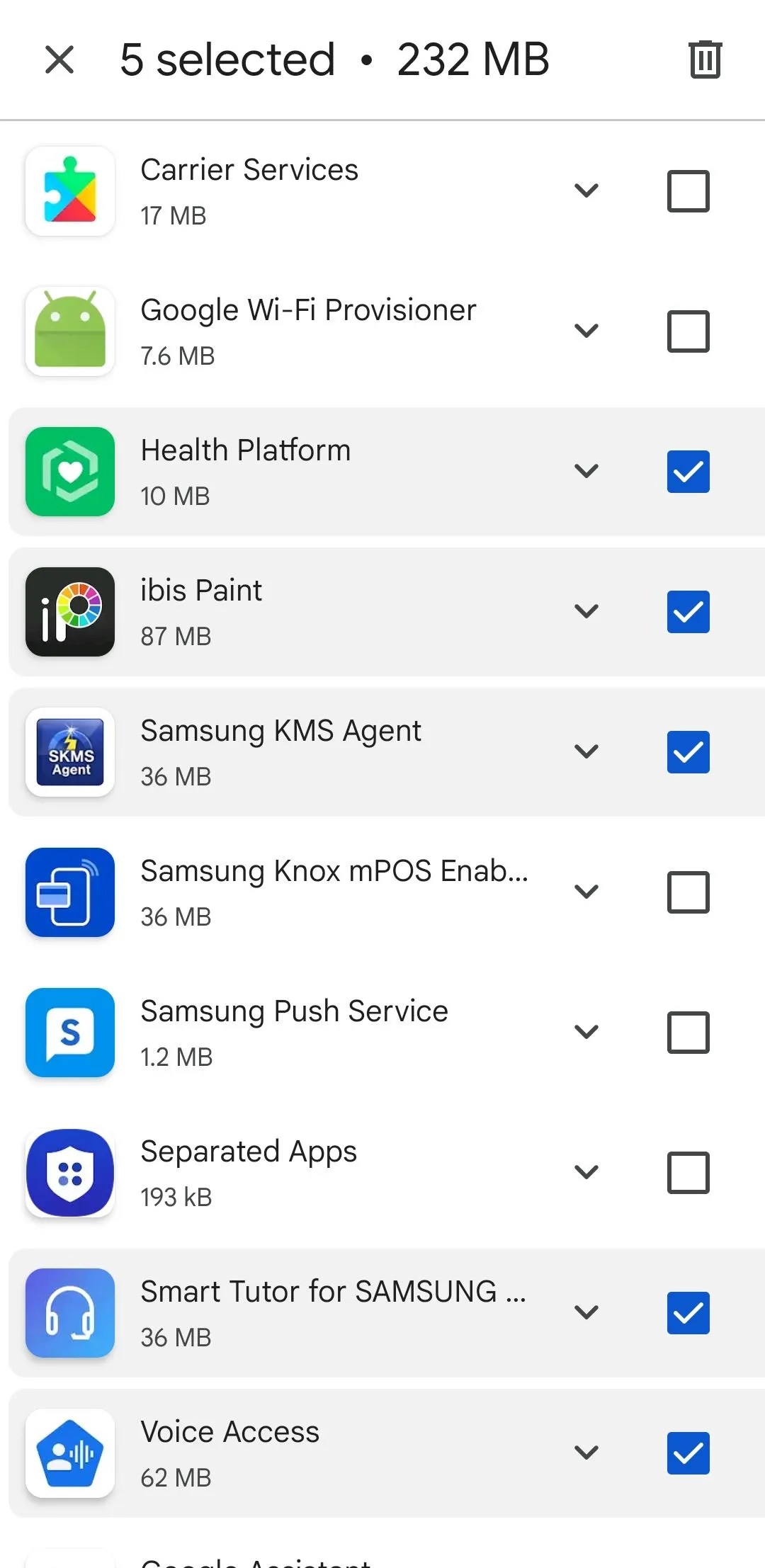 Chọn ứng dụng trong tab Quản lý của Play Store trên Android để gỡ hàng loạt