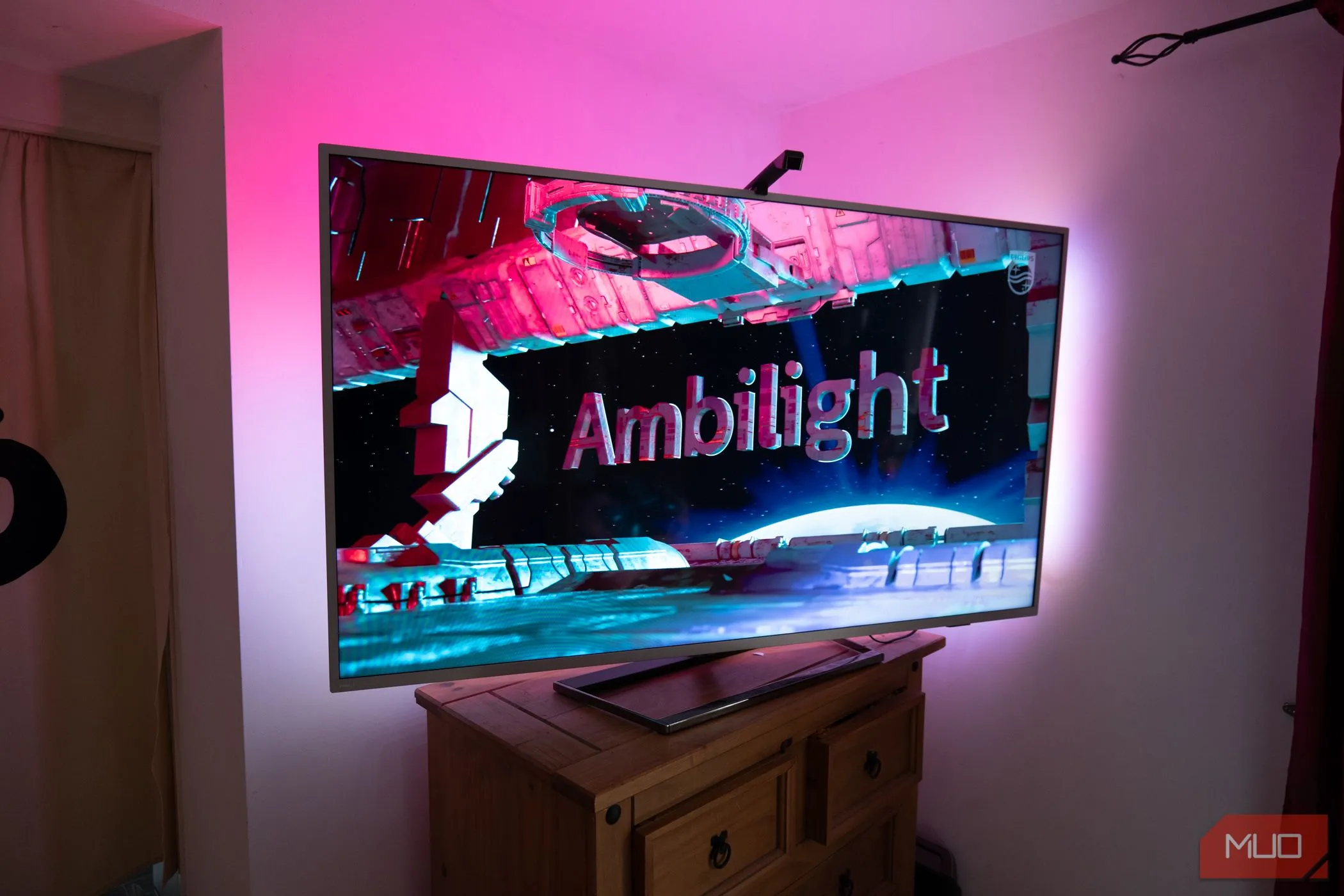 Đèn LED nền TV Govee TV Backlight 3 Lite tạo hiệu ứng ánh sáng Ambilight, giúp giảm mỏi mắt và tăng độ tương phản hình ảnh