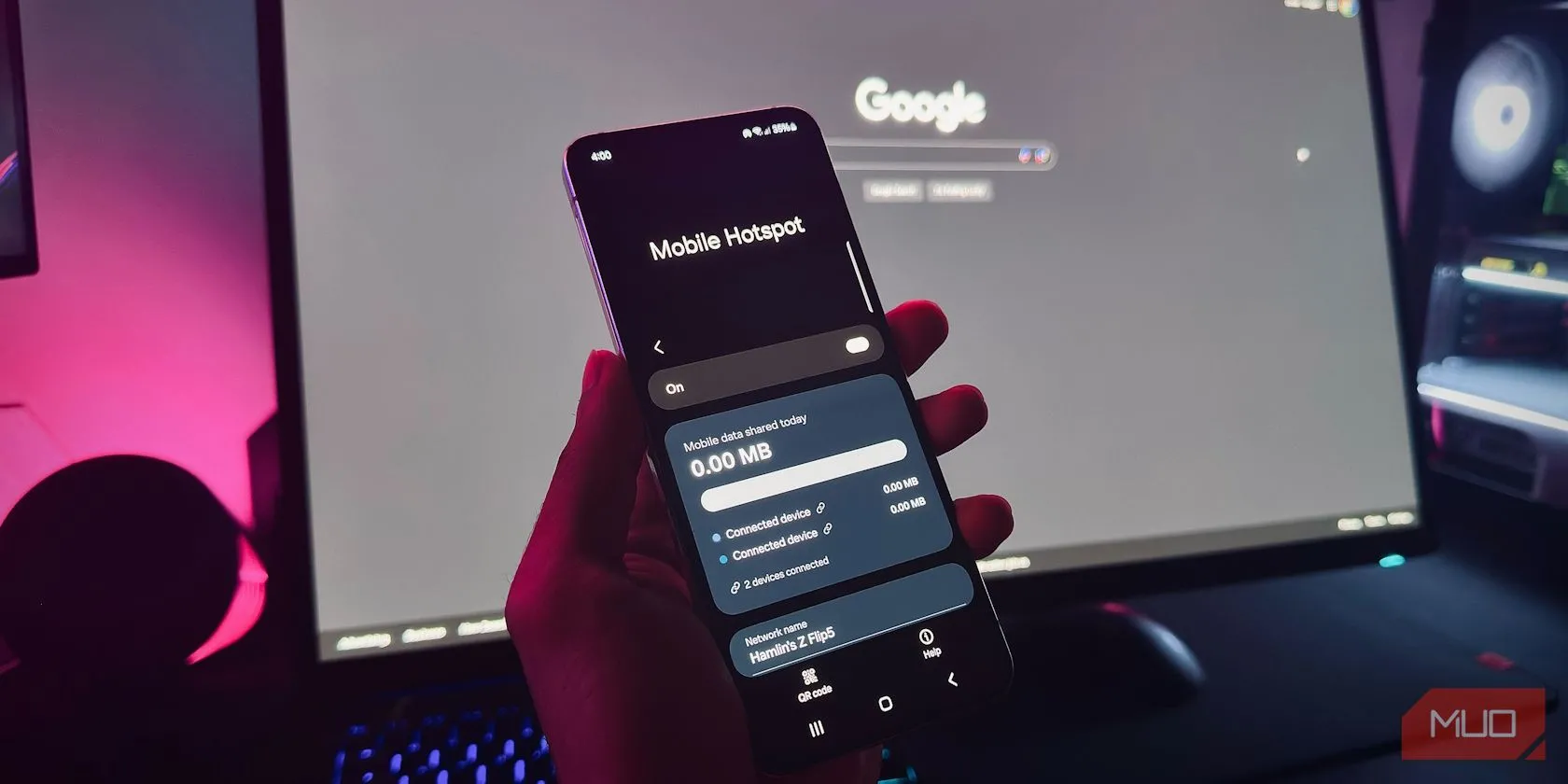 Điện thoại Android bật tính năng Mobile Hotspot, minh họa cách biến nó thành bộ mở rộng sóng Wi-Fi