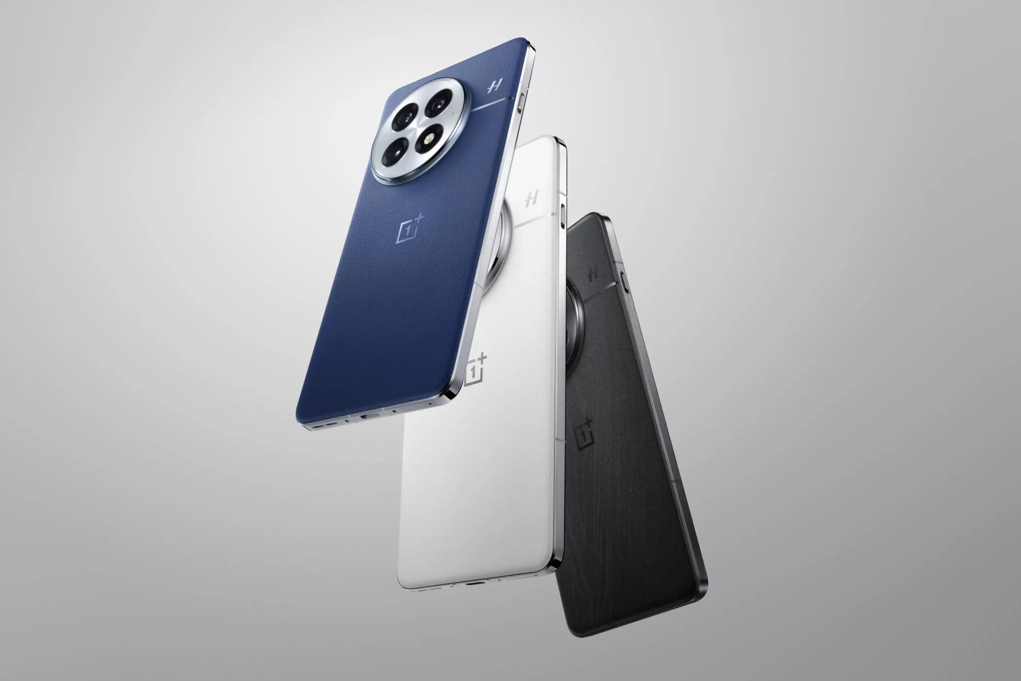 Điện thoại OnePlus 13 với pin dung lượng lớn, đại diện cho smartphone sử dụng công nghệ pin Silicon-Carbon