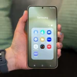 Điện thoại Samsung với các ứng dụng cài sẵn trong thư mục