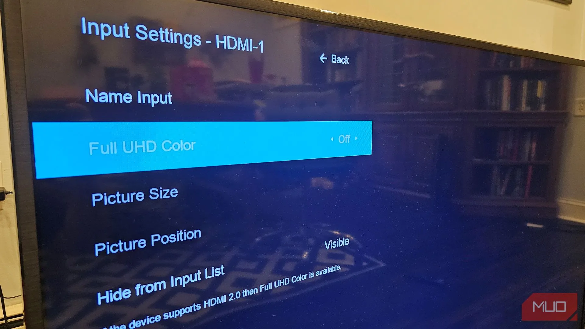 Giao diện bật chế độ Full UHD Color HDR trong cài đặt đầu vào của Smart TV Vizio.