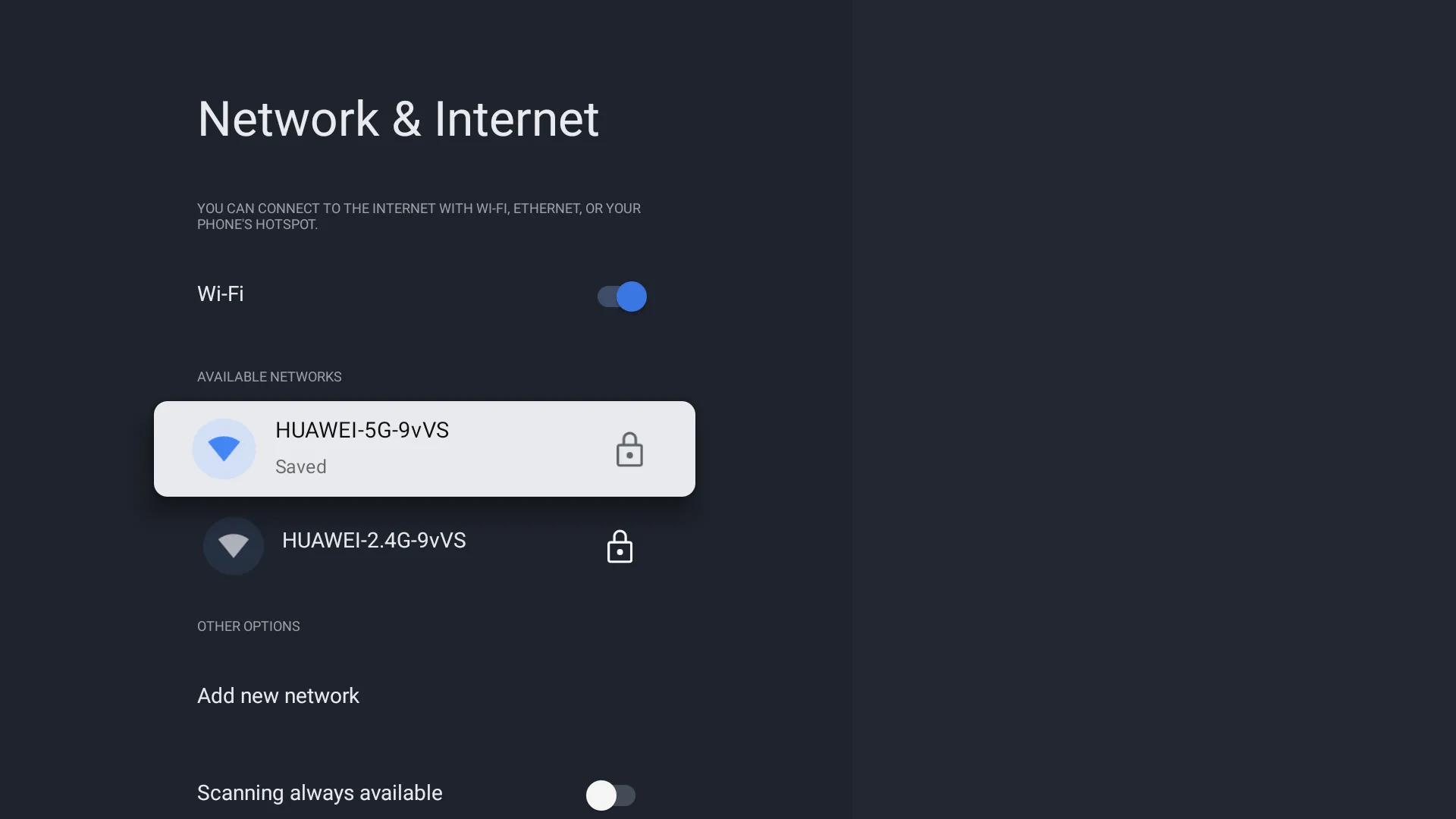 Giao diện cài đặt mạng của Smart TV, minh họa cách chọn băng tần Wi-Fi 5GHz để tối ưu tốc độ và giảm giật lag.