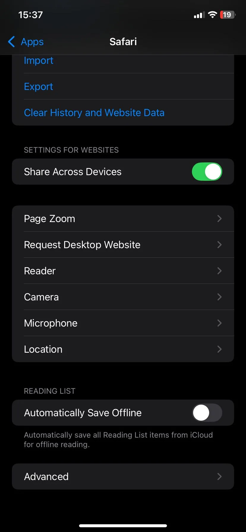 Giao diện cài đặt trình duyệt Safari trên iPhone, hiển thị các tùy chọn cấu hình.