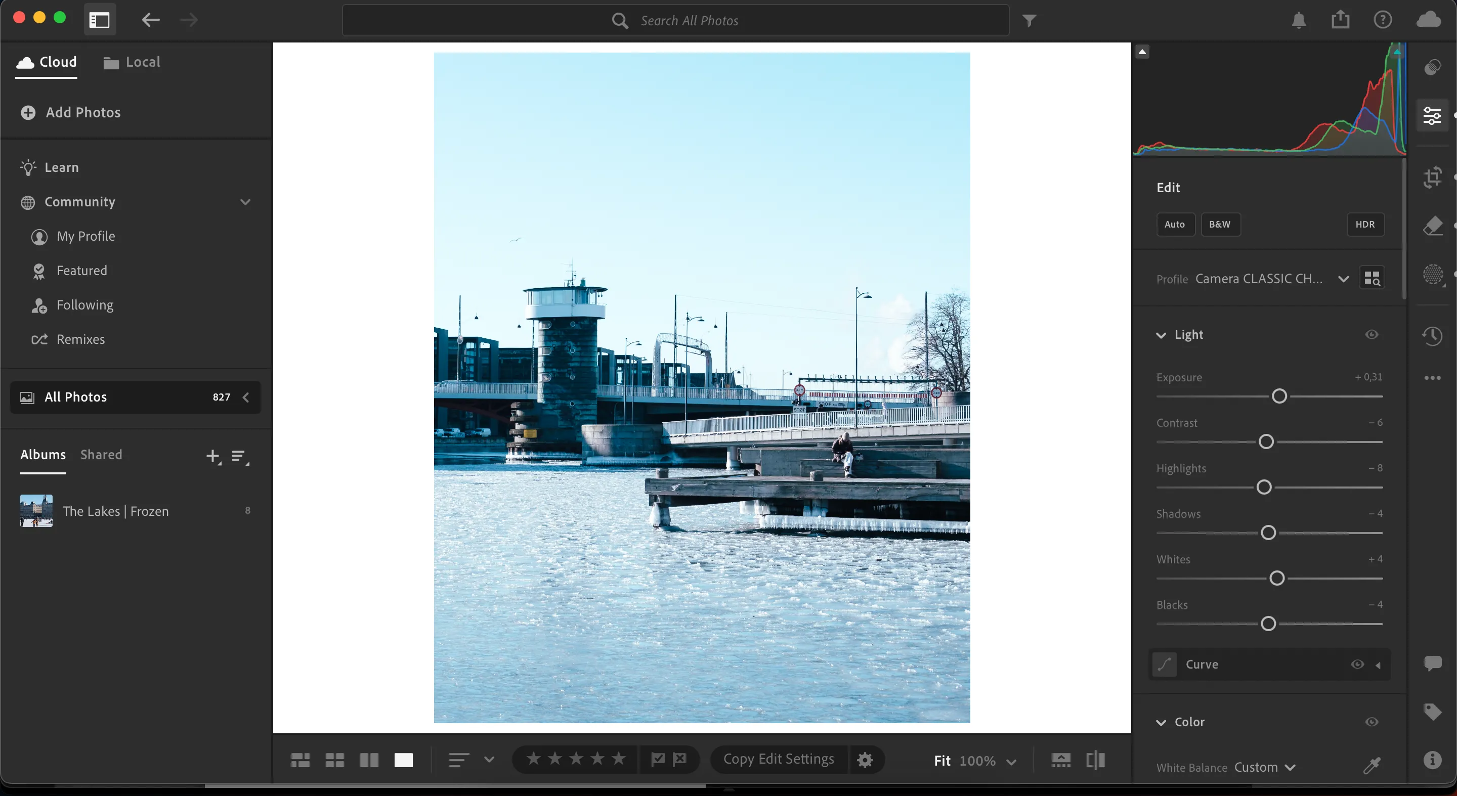 Giao diện người dùng tinh gọn, dễ điều hướng của Lightroom CC trên máy tính.