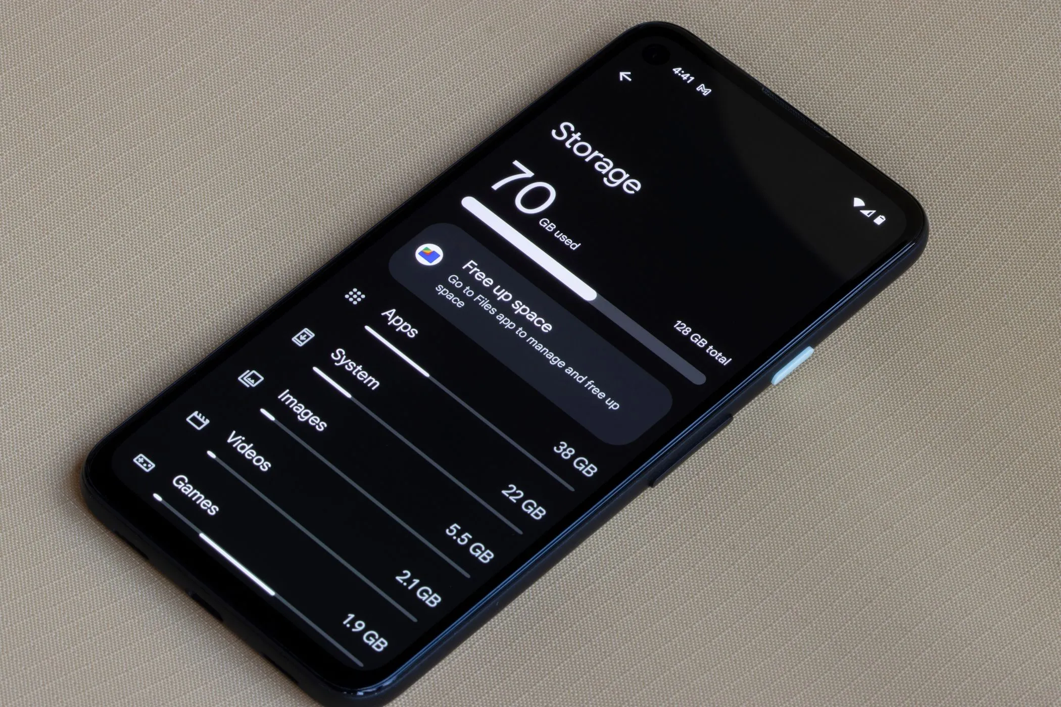 Giao diện quản lý bộ nhớ trên điện thoại Android, biến nó thành thiết bị lưu trữ di động tiện lợi