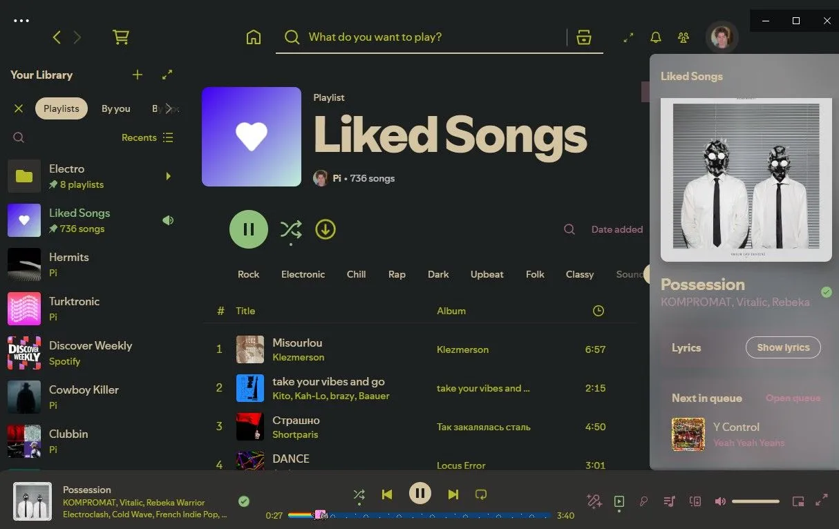Giao diện Spotify đã được tùy biến bằng Spicetify trên máy tính Windows với theme và Nyan Cat.