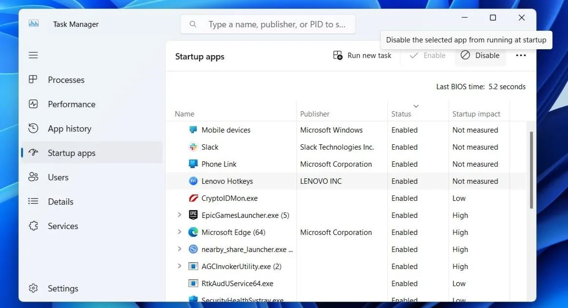 Giao diện tab &quot;Startup apps&quot; (Ứng dụng khởi động) trong Task Manager của Windows 11, hiển thị danh sách các chương trình được cấu hình chạy khi hệ thống khởi động, giúp người dùng quản lý và tắt bớt để máy tính nhanh hơn.