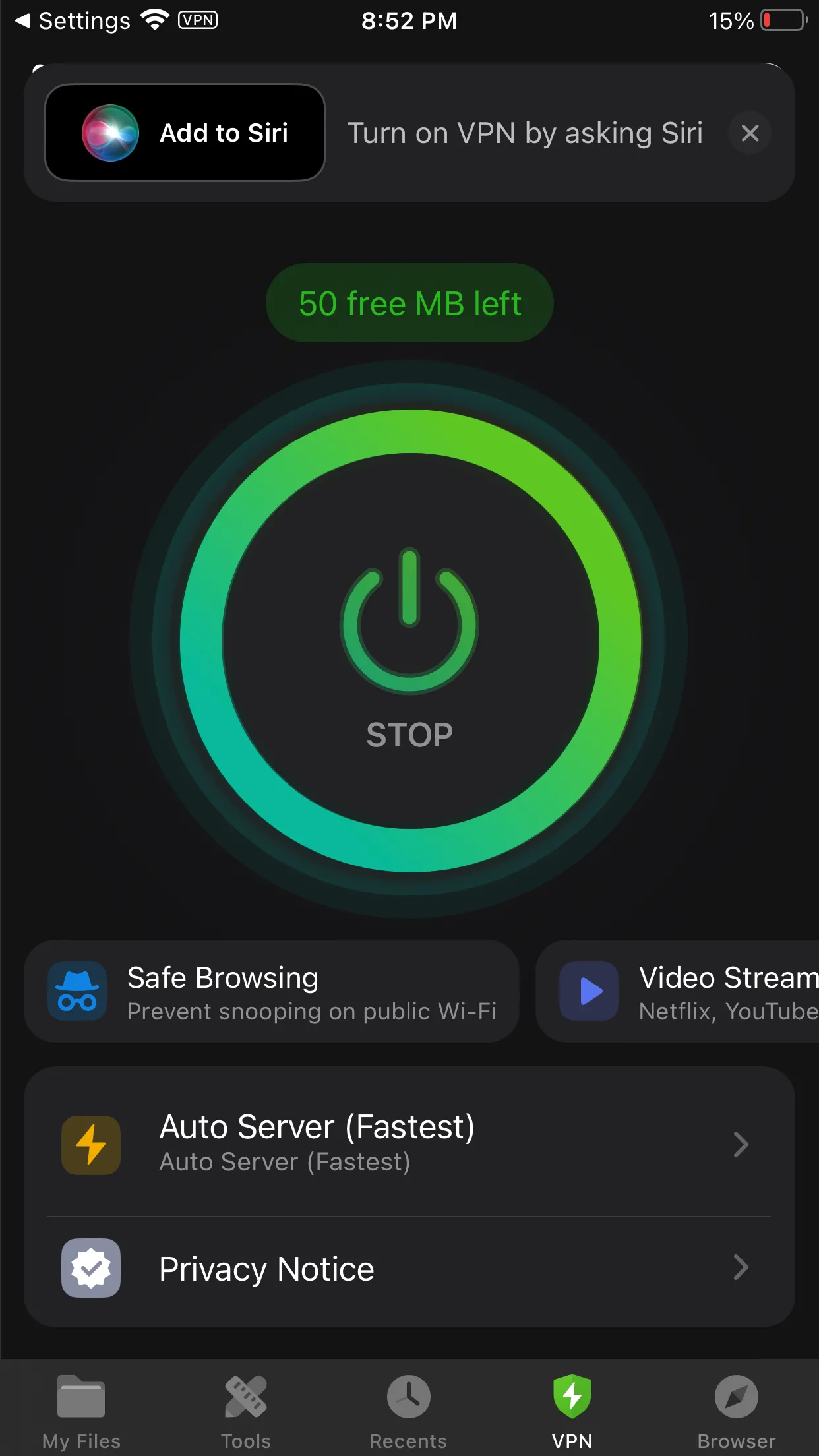 Giao diện tính năng VPN trong ứng dụng Documents by Readdle trên iPhone, hiển thị trạng thái kết nối và dung lượng sử dụng.