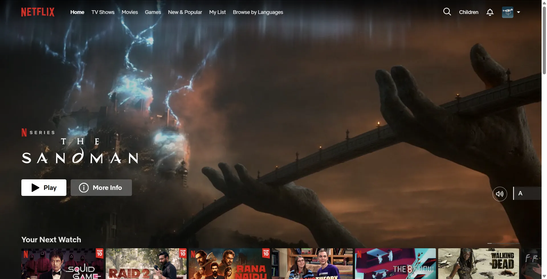 Giao diện trang chủ Netflix hiển thị phim và chương trình