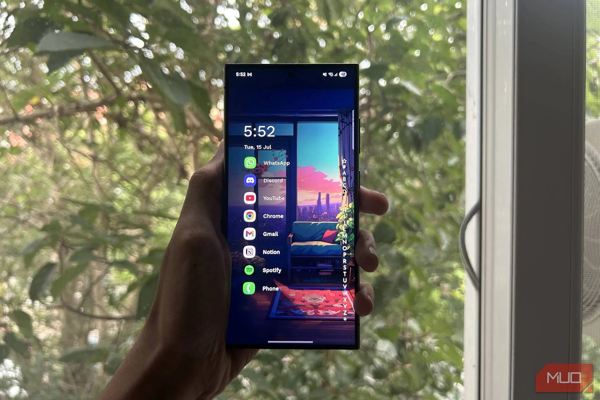 Giao diện tùy biến Niagara Launcher hiển thị trên màn hình Samsung Galaxy S24 Ultra, cho thấy khả năng cá nhân hóa sâu rộng của Android.