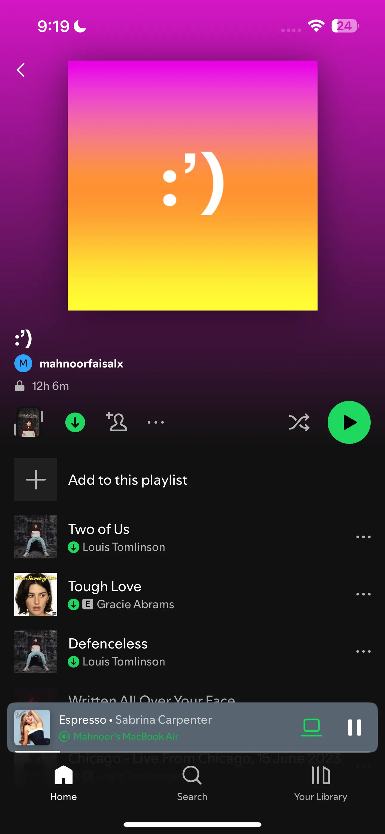 Giao diện ứng dụng Spotify với playlist và tùy chọn &quot;Ăn playlist của bạn&quot;.