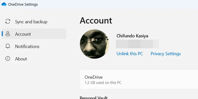 Hủy liên kết tài khoản OneDrive khỏi máy tính Windows 11 để ngăn chặn đồng bộ hóa đám mây