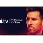 Logo Apple TV và MLS Season Pass hiển thị trên iPhone, minh họa gói xem bóng đá miễn phí cho thuê bao T-Mobile.