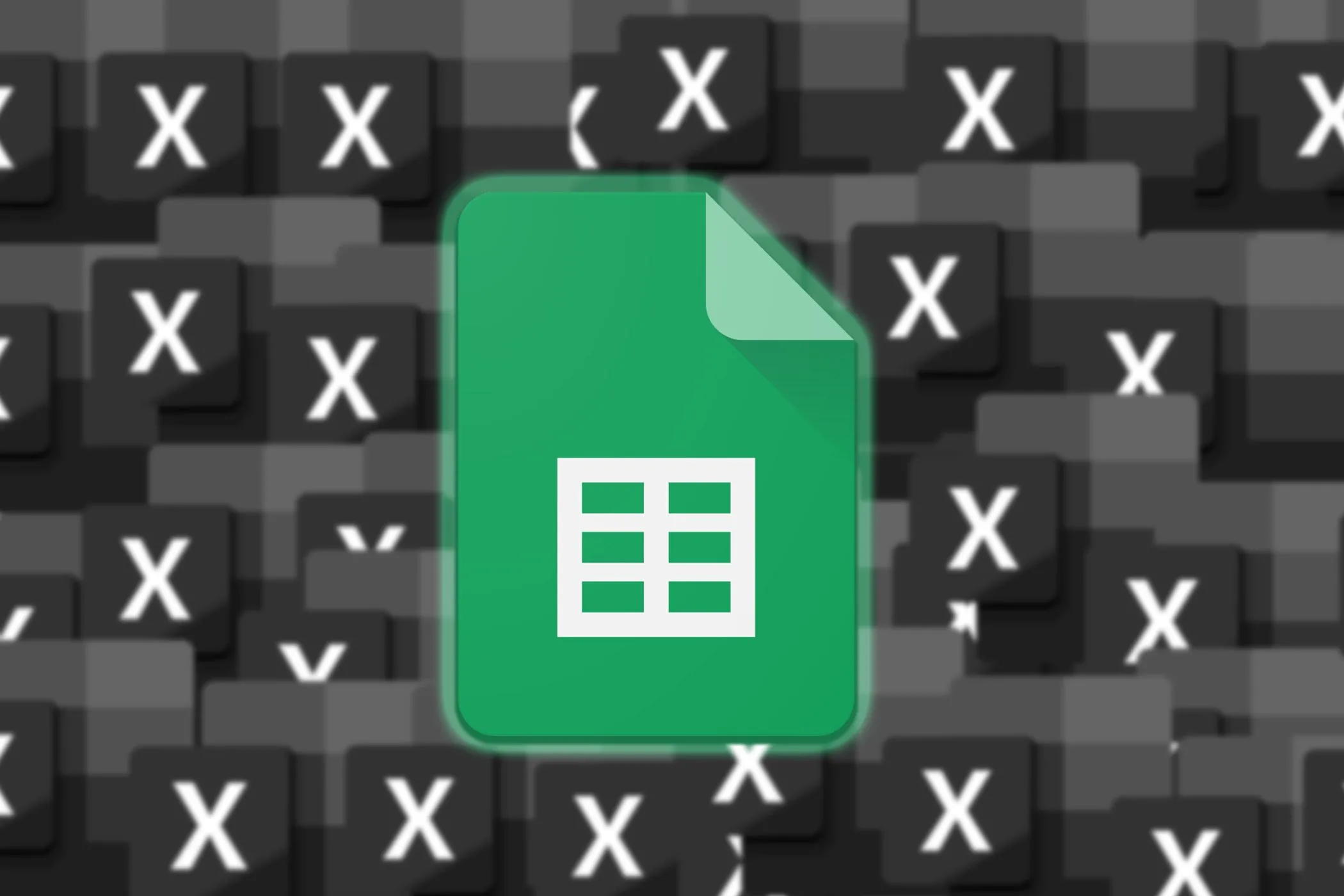 Logo Google Sheets nổi bật trên nền các biểu tượng Excel mờ, tượng trưng cho sự cạnh tranh và bổ trợ
