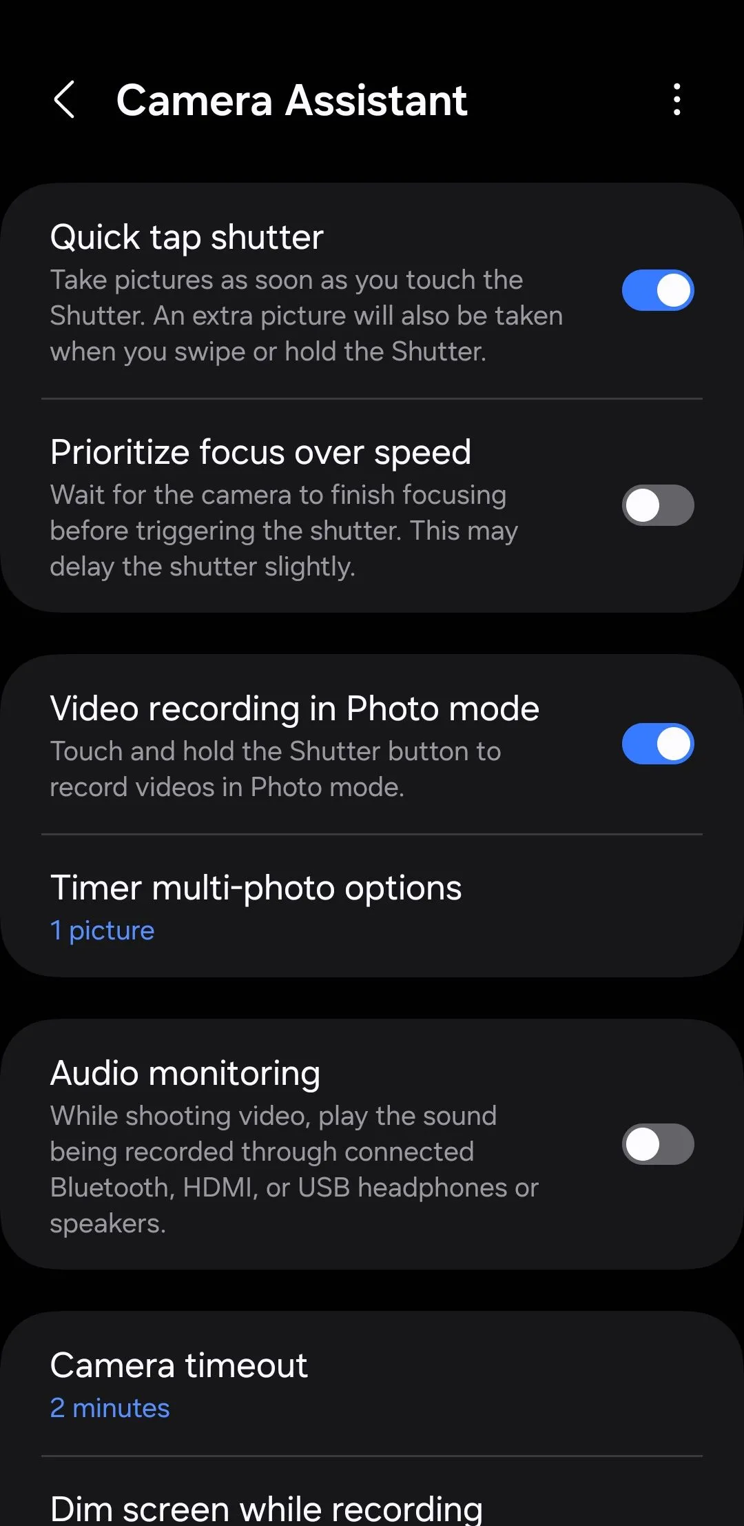 Màn hình cài đặt mô-đun Camera Assistant trong ứng dụng Good Lock trên điện thoại Samsung, hiển thị tùy chọn Quick Tap Shutter