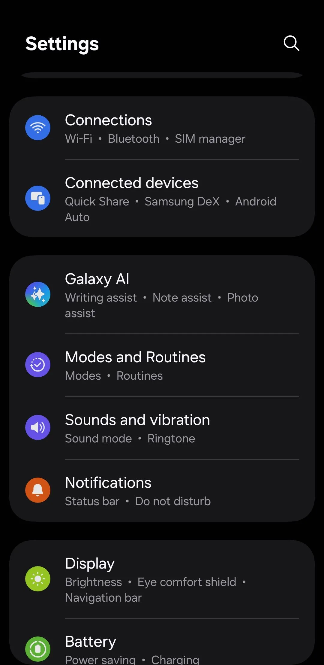 Màn hình chính cài đặt của điện thoại Android