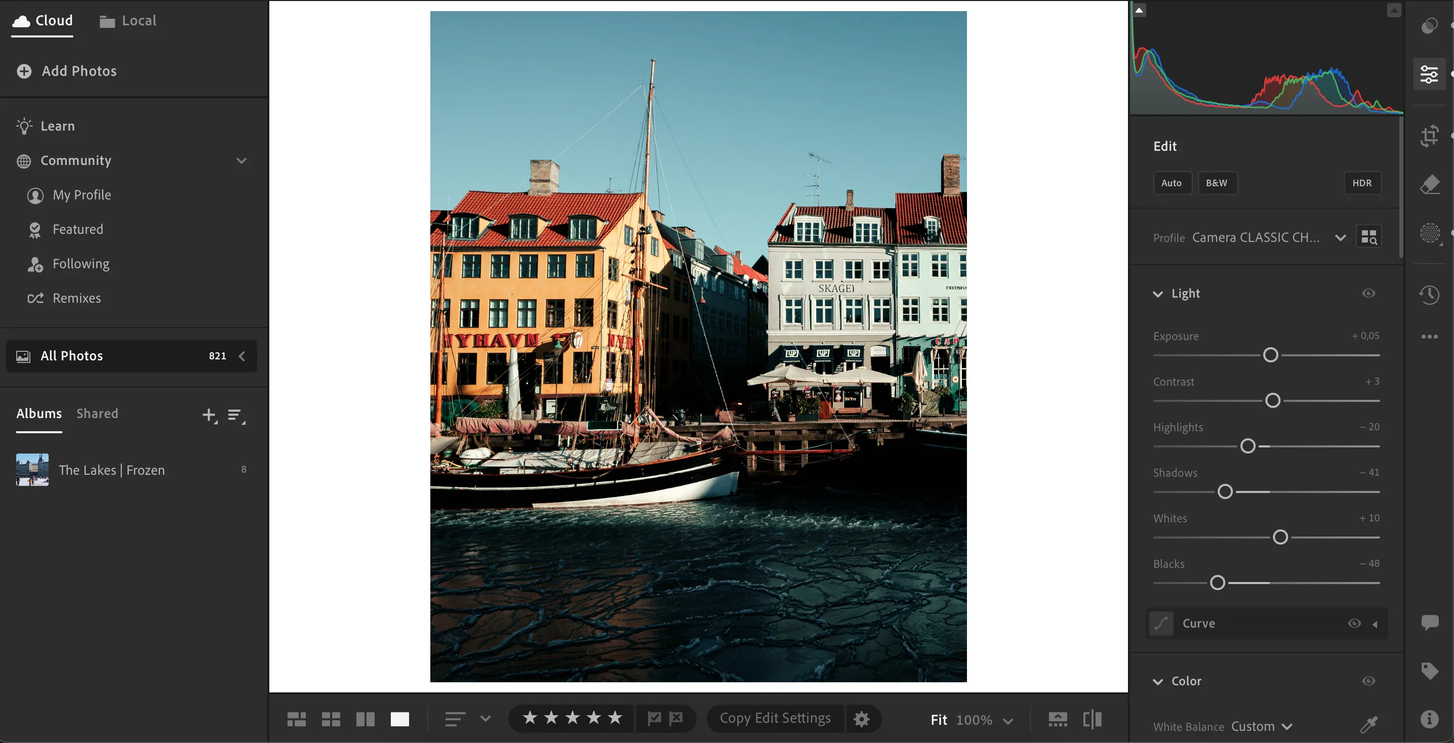 Màn hình chỉnh sửa ảnh trên ứng dụng Lightroom CC bản desktop