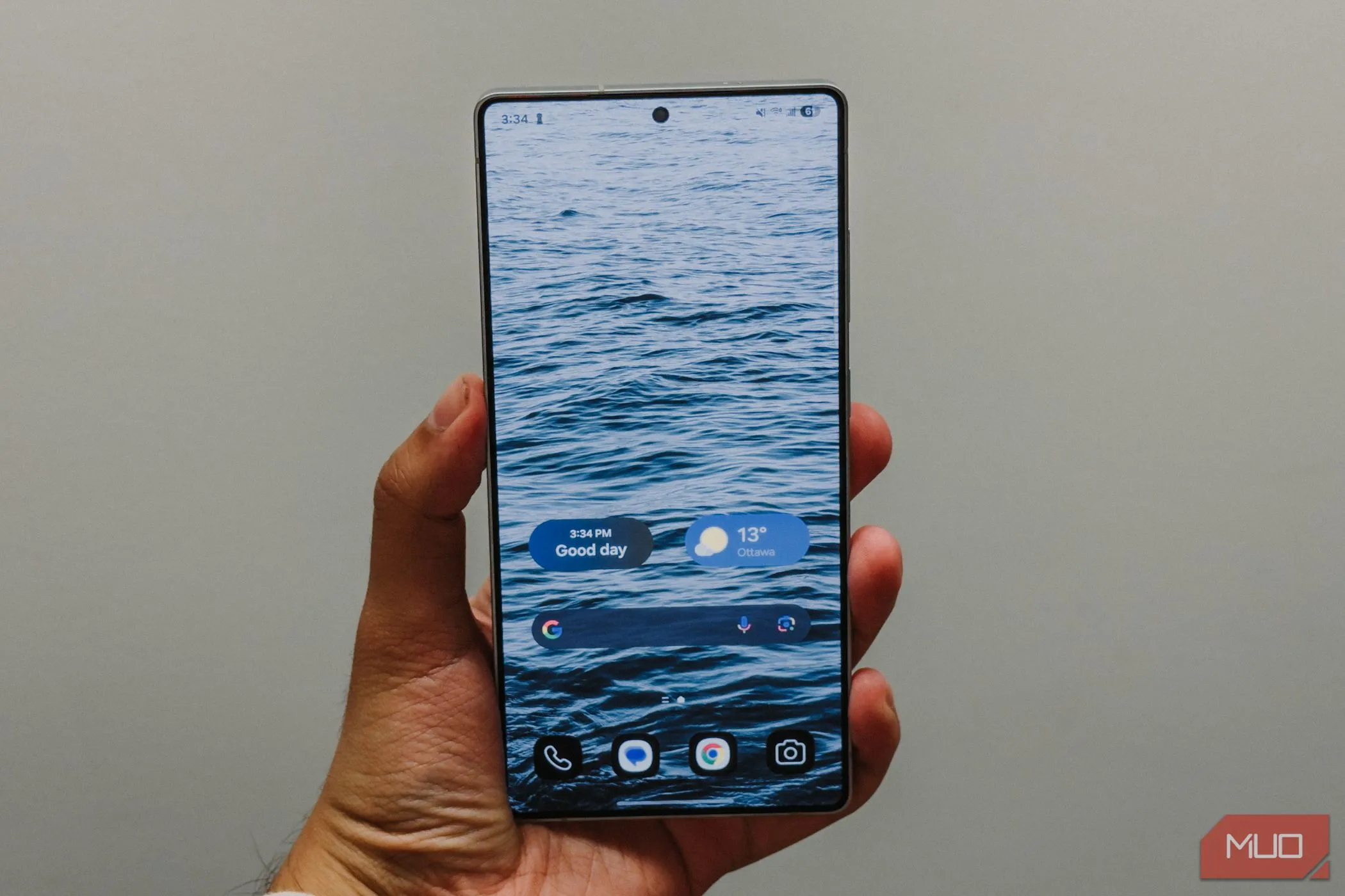 Màn hình Dynamic AMOLED 2X rực rỡ của Galaxy S25 Ultra hiển thị giao diện One UI