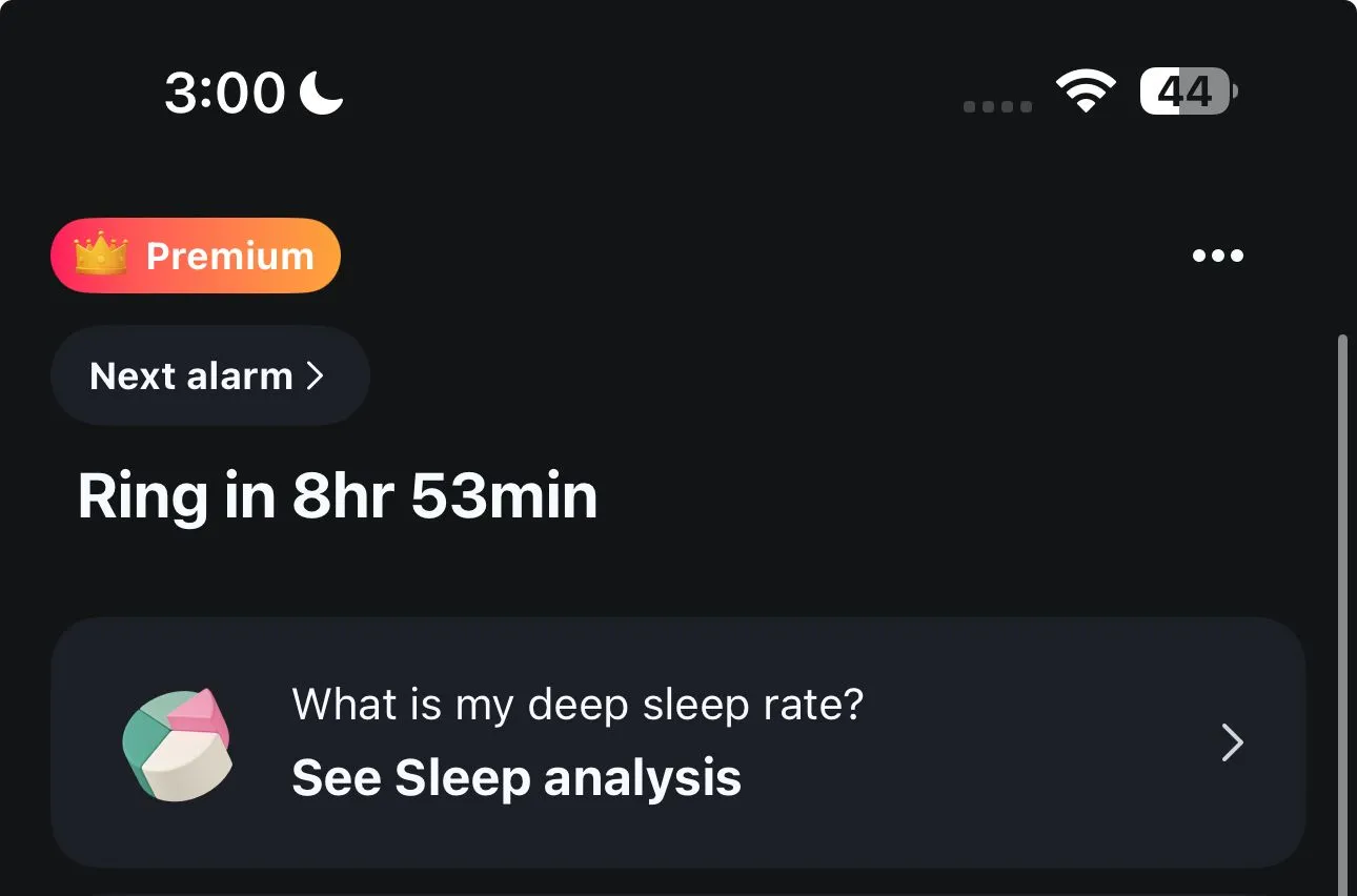 Màn hình hiển thị thời gian còn lại đến báo thức tiếp theo trong ứng dụng Alarmy trên iPhone