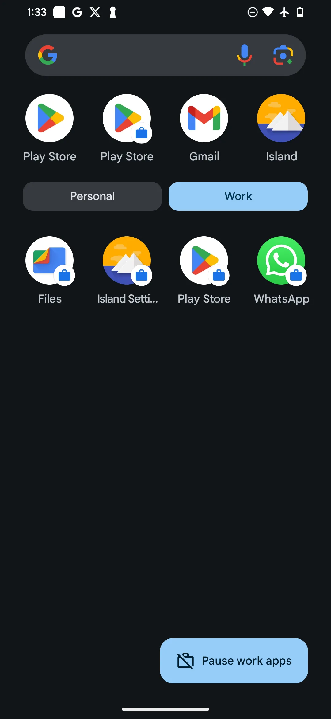Màn hình ngăn kéo ứng dụng Android hiển thị mục &quot;Work&quot; và các ứng dụng đã được nhân bản bởi Island có biểu tượng cặp tài liệu.