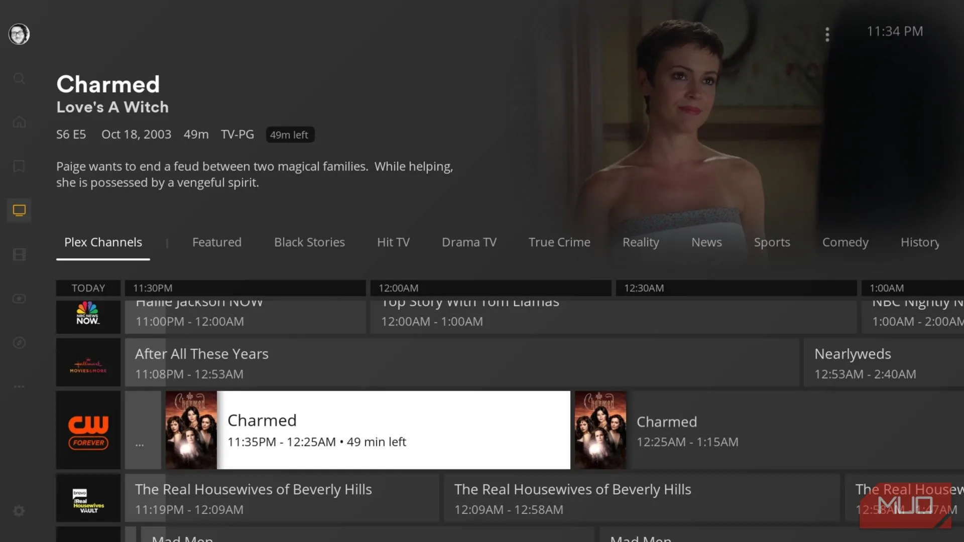 Màn hình Plex hiển thị chương trình truyền hình &quot;Charmed&quot; trong phần hướng dẫn TV trực tiếp (Live TV Guide), minh họa tính năng tích hợp dịch vụ streaming tiện lợi của Plex.