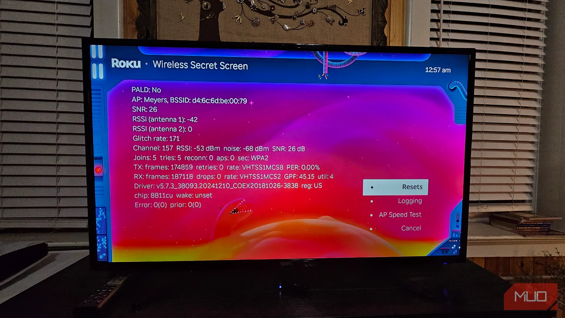 Menu Màn hình bí mật Wi-Fi của Roku, hiển thị thông tin chi tiết về hiệu suất mạng