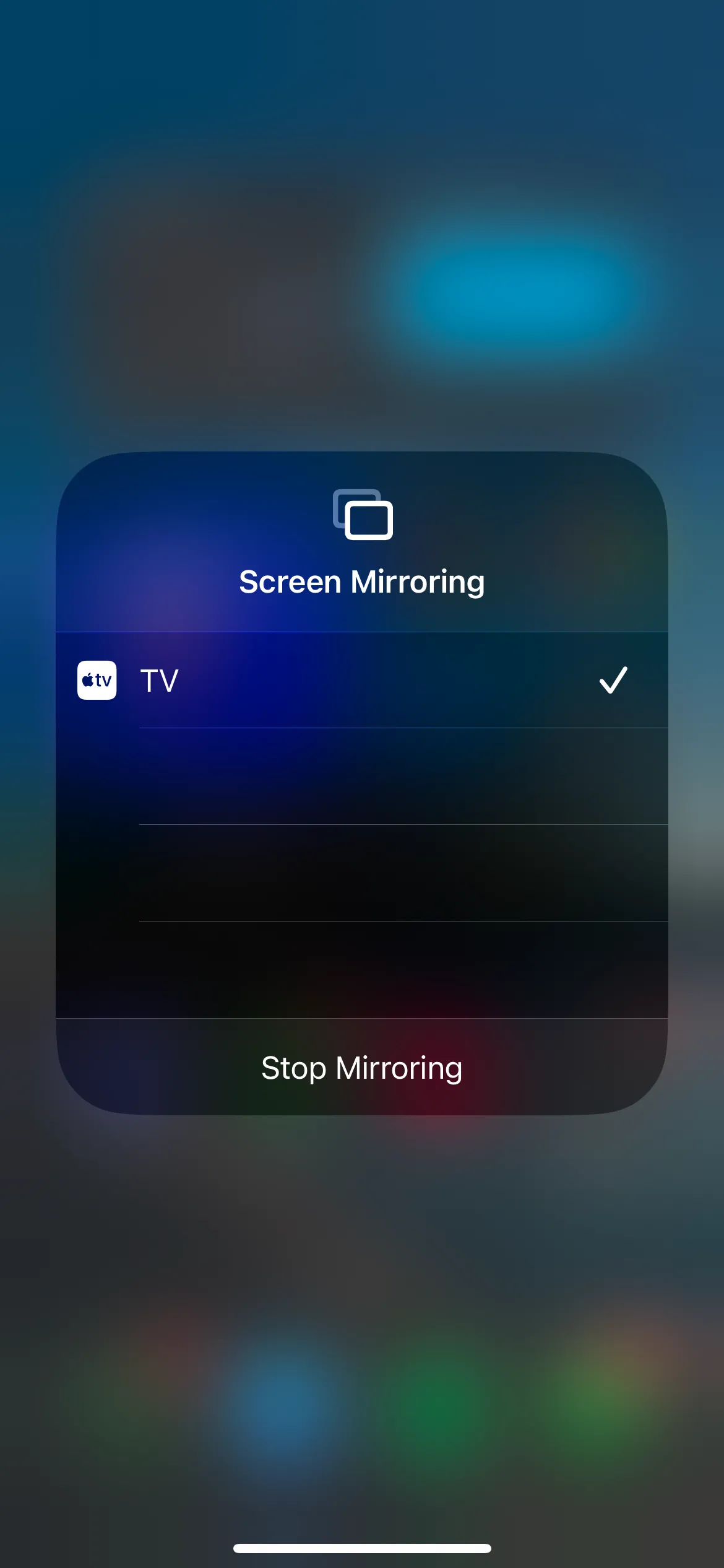 Menu Phản chiếu màn hình trên iOS 18 hiển thị tùy chọn AirPlay đến Apple TV