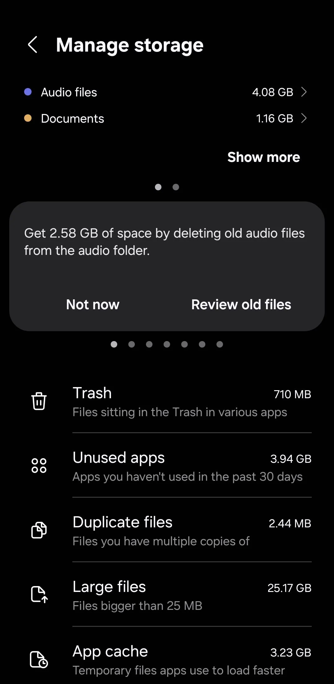 Menu quản lý bộ nhớ trong điện thoại Samsung hiển thị tùy chọn xóa bộ nhớ đệm ứng dụng