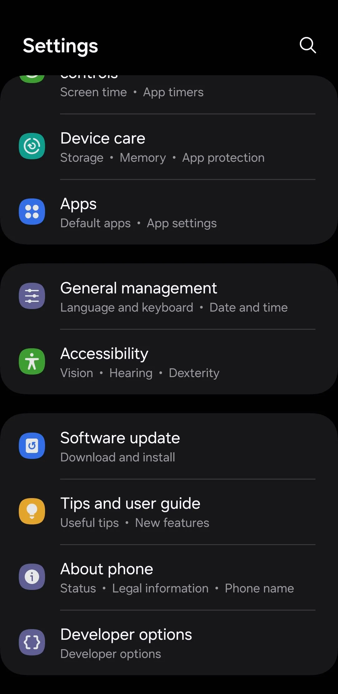 Menu Quản lý chung (General Management) trên điện thoại Android, nơi người dùng có thể truy cập các cài đặt liên quan đến dung lượng bộ nhớ