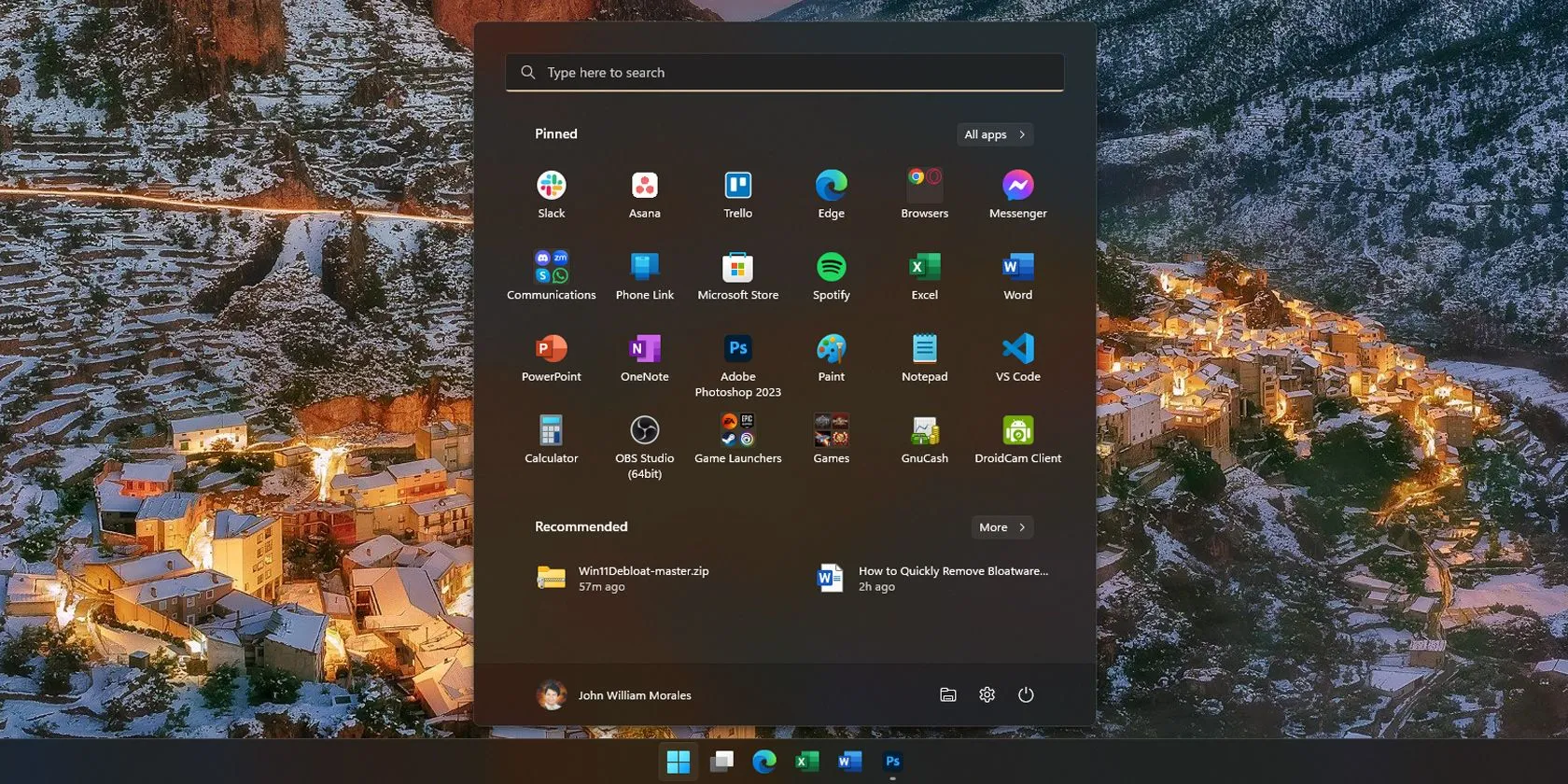 Menu Start Windows 11 với nhiều ứng dụng cài sẵn có thể là bloatware