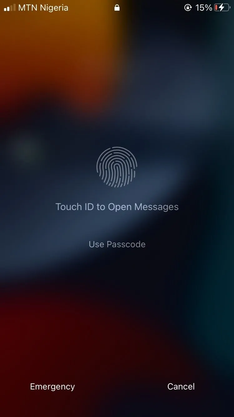 Mở khóa iPhone để đọc tin nhắn trên màn hình