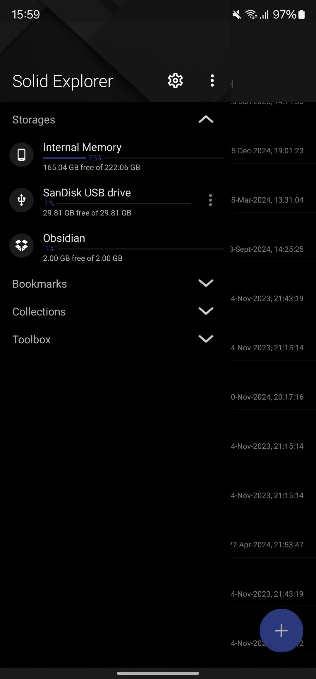 Mục Storages của ứng dụng Solid Explorer hiển thị các tùy chọn lưu trữ và quản lý file