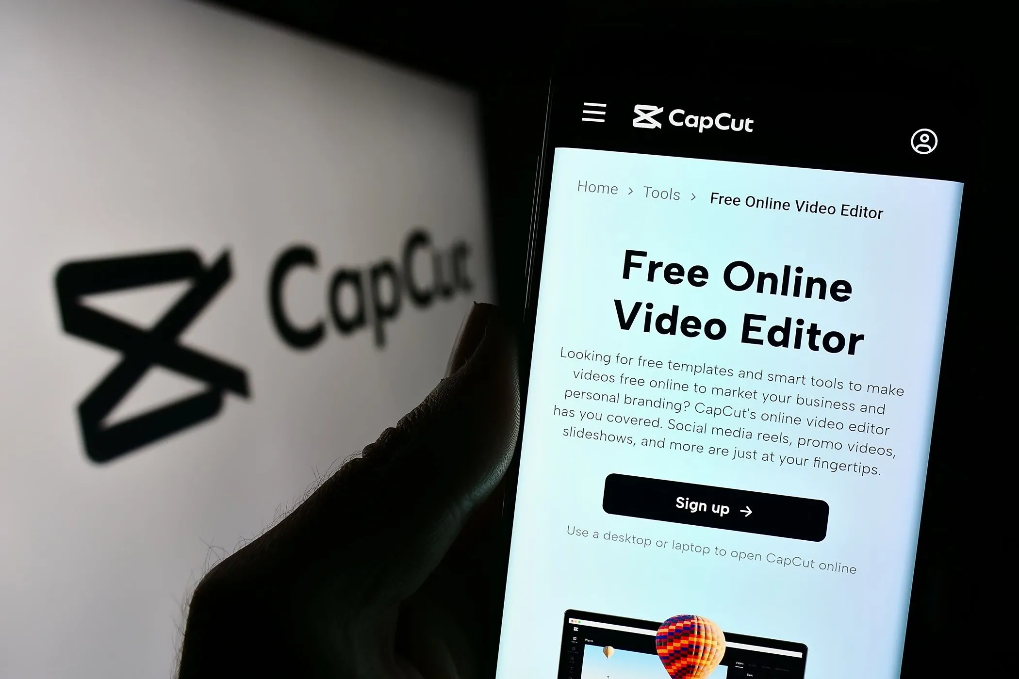Người dùng trải nghiệm CapCut, đối thủ chính của ứng dụng Edits trong thị trường chỉnh sửa video di động.