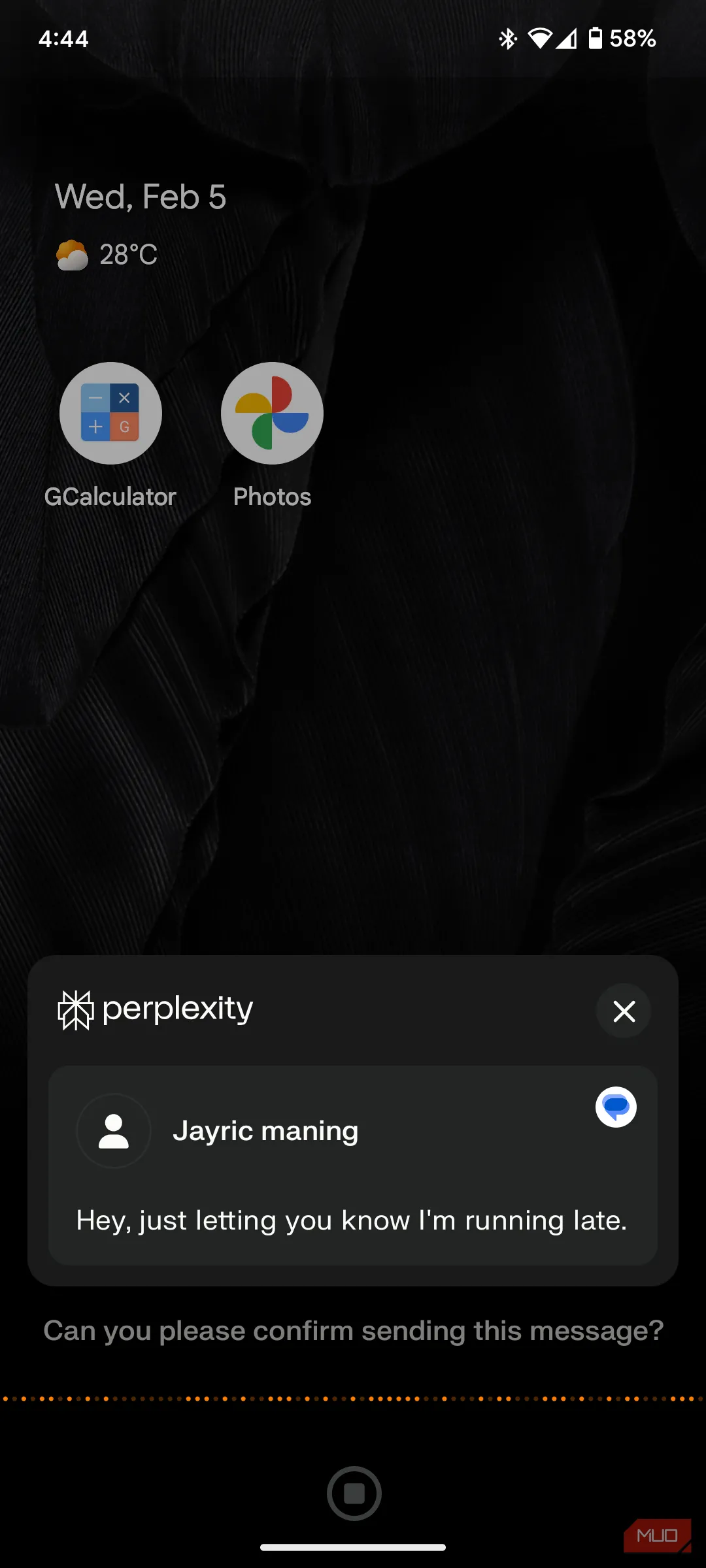 Perplexity Assistant hỗ trợ gửi tin nhắn cho danh bạ.