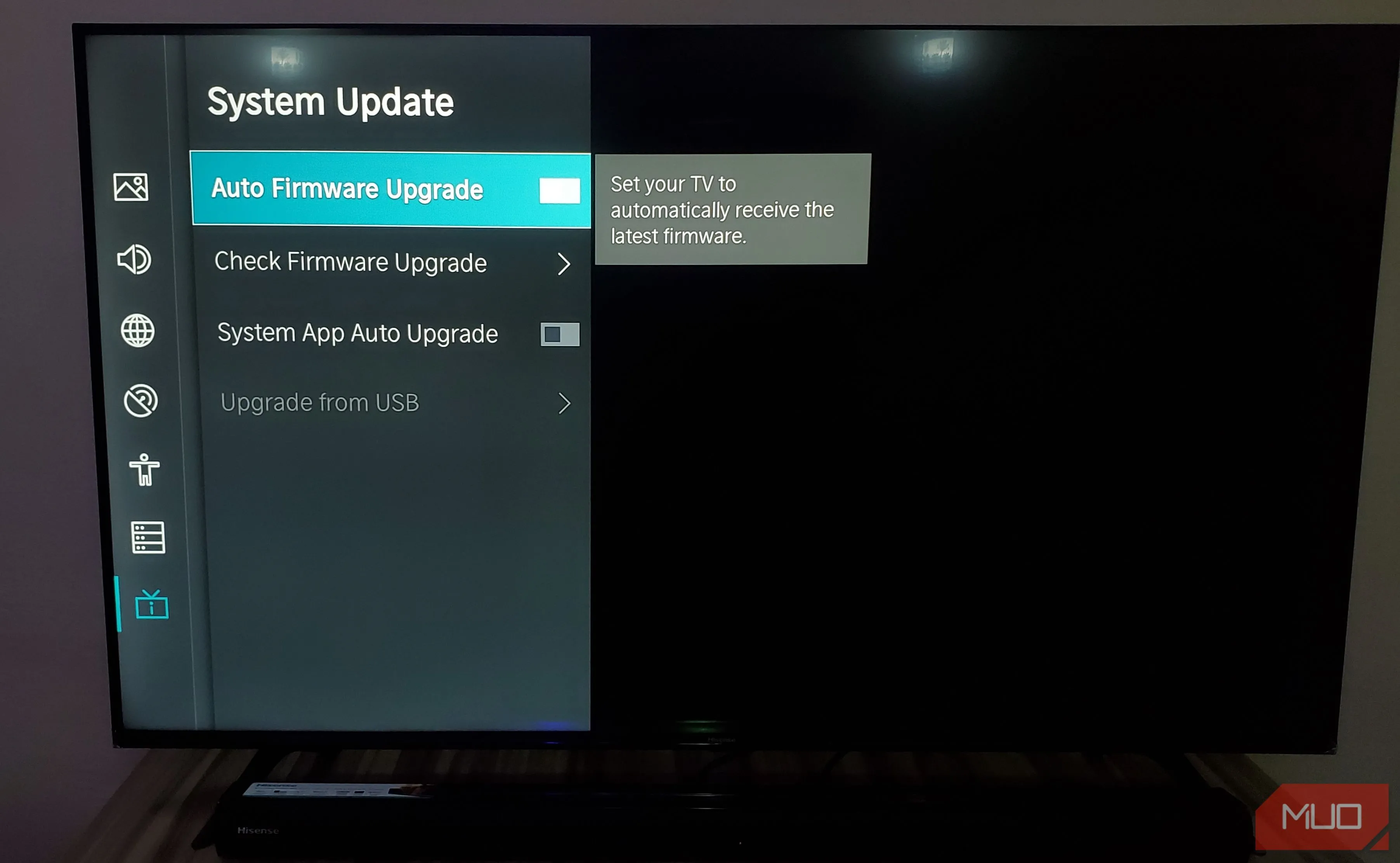 Tắt tính năng tự động nâng cấp firmware trên Smart TV Hisense để tránh gián đoạn và kiểm soát cập nhật.