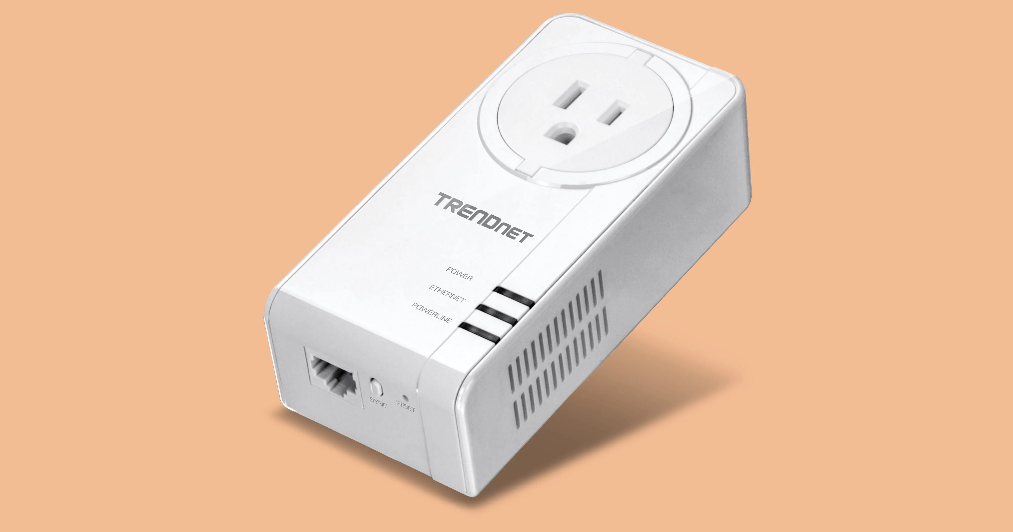 Thiết bị Powerline Adapter của TrendNet, minh họa cách chuyển đổi tín hiệu mạng qua đường điện gia đình