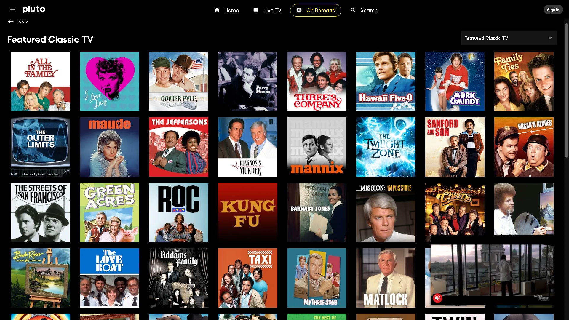 Thư viện khổng lồ của Pluto TV với các chương trình truyền hình kinh điển, thể hiện sự đa dạng nội dung miễn phí.